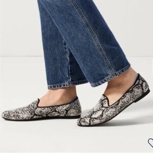 Rothy’s Python Snake Print Almond Toe Black Gray White Pattern Loafer Flats 10.5
